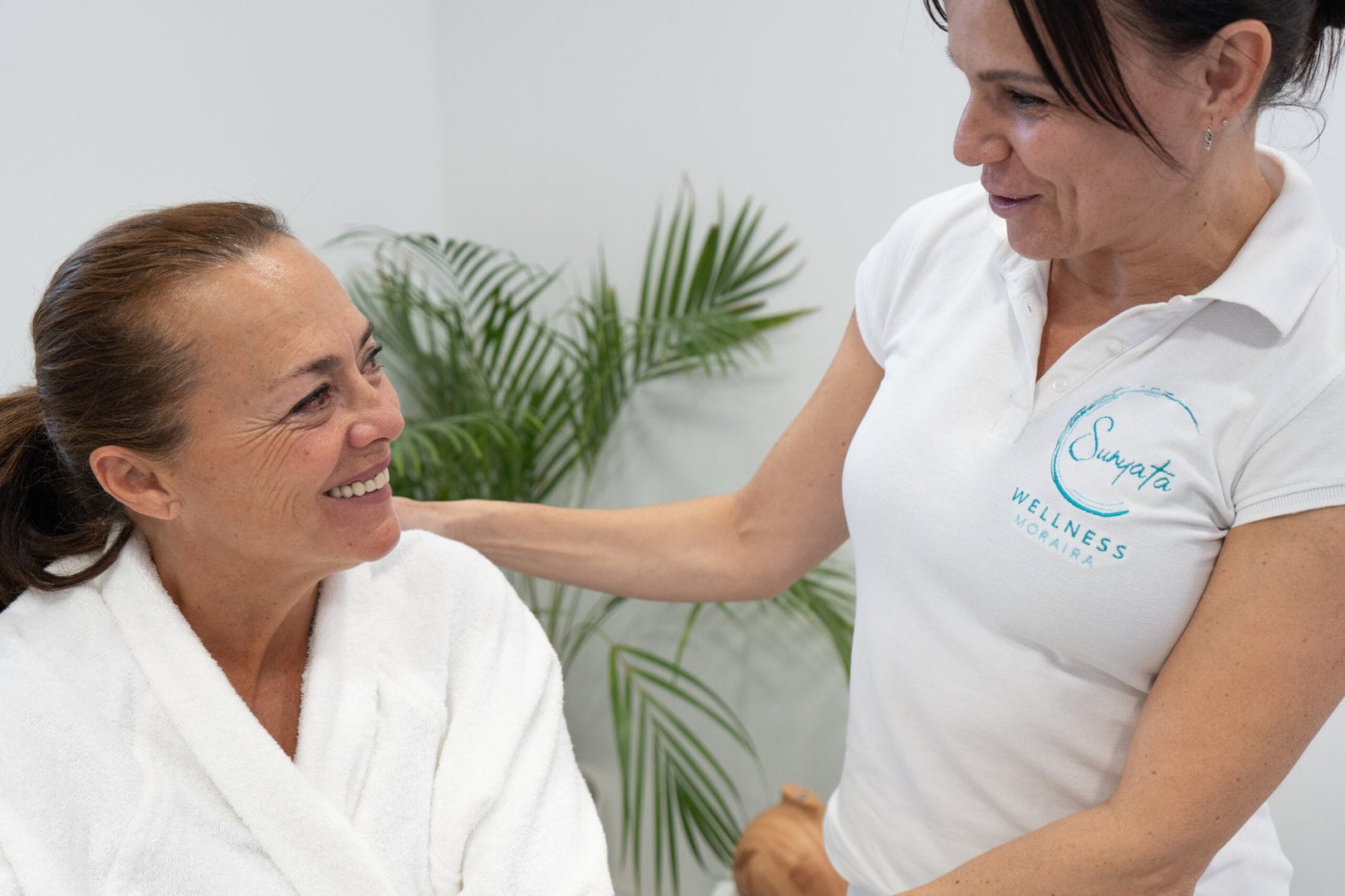 DSC04022 Football player Thiago Silva with CTN team and the whole body cryotherapy e°CABIN